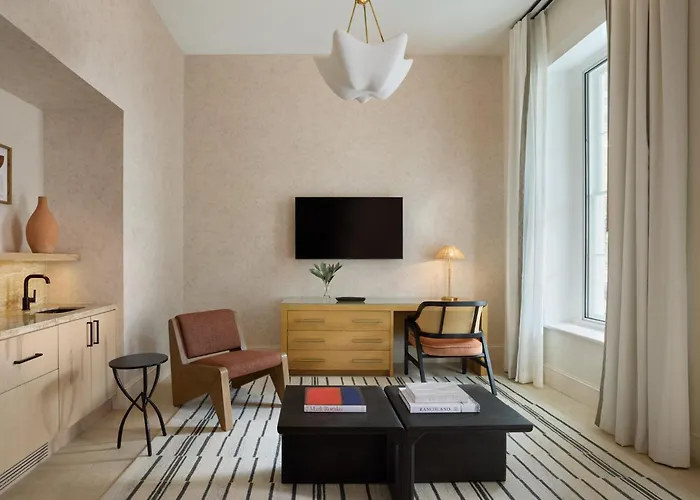 Historic Junior Suite